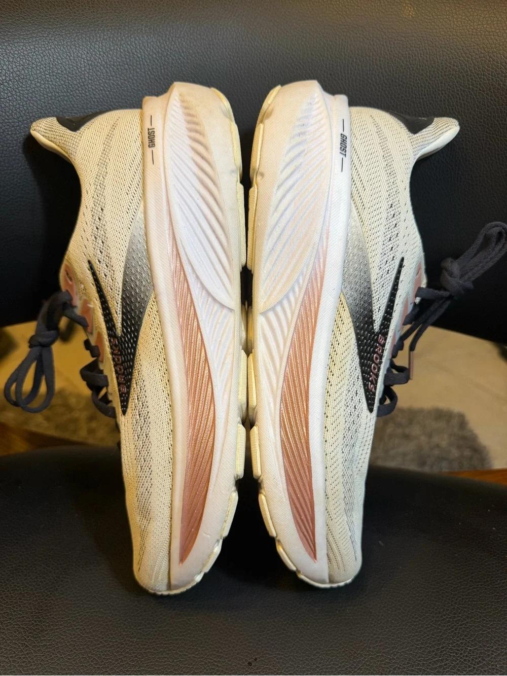Brooks Ghost 17 Women's Running Shoes White/Black/Rose Gold 8.5 1204311B105